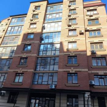 Сдается 1-комнатная квартира, 53 м²