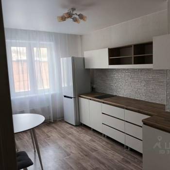 Сдается 2-х комнатная квартира, 62 м²