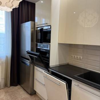 Сдается Многокомнатная квартира, 85 м²