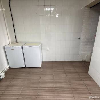 Сдается Нежилое помещение, 77 м²