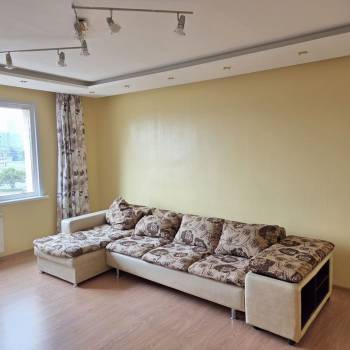 Сдается 2-х комнатная квартира, 81 м²