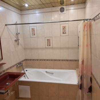 Сдается 2-х комнатная квартира, 81 м²