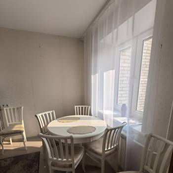 Сдается 2-х комнатная квартира, 60 м²