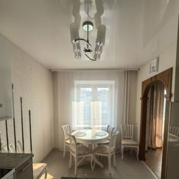 Сдается 2-х комнатная квартира, 60 м²
