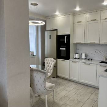 Продается 3-х комнатная квартира, 100 м²