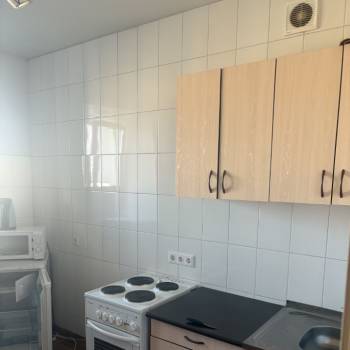 Продается 1-комнатная квартира, 38 м²