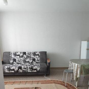 Сдается 1-комнатная квартира, 38 м²
