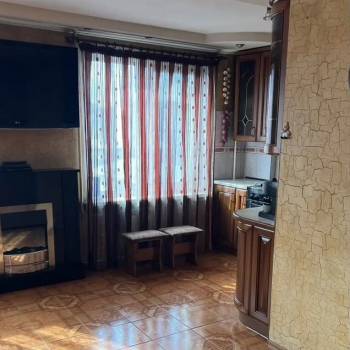 Продается 3-х комнатная квартира, 58 м²