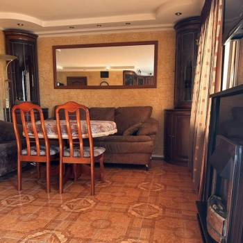 Продается 3-х комнатная квартира, 58 м²