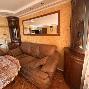 Продается 3-х комнатная квартира, 58 м²