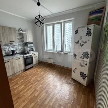 Сдается 1-комнатная квартира, 35 м²