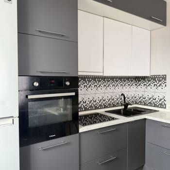 Продается 1-комнатная квартира, 46,5 м²