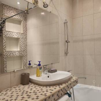 Сдается 2-х комнатная квартира, 75 м²