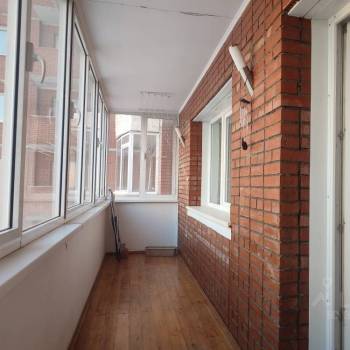 Сдается 2-х комнатная квартира, 75 м²
