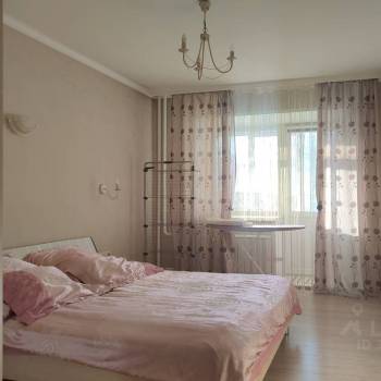 Сдается 2-х комнатная квартира, 75 м²