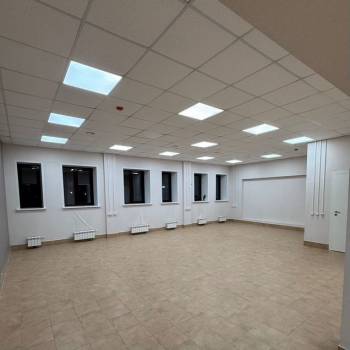 Сдается Нежилое помещение, 136 м²