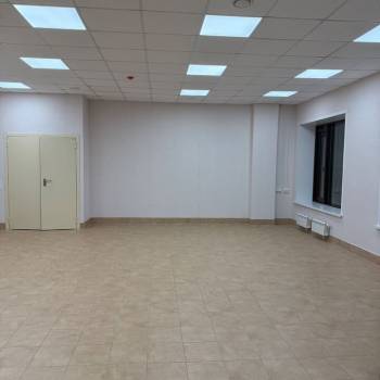 Сдается Нежилое помещение, 136 м²