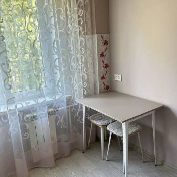 Сдается 2-х комнатная квартира, 42 м²