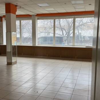 Сдается Нежилое помещение, 250 м²