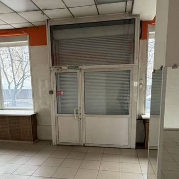 Сдается Нежилое помещение, 250 м²