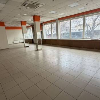 Сдается Нежилое помещение, 250 м²