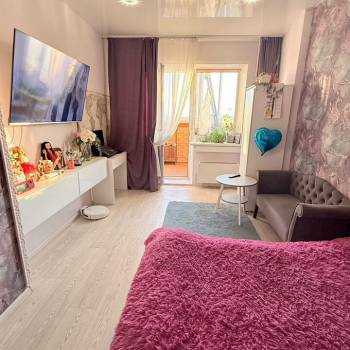Продается 1-комнатная квартира, 37,4 м²