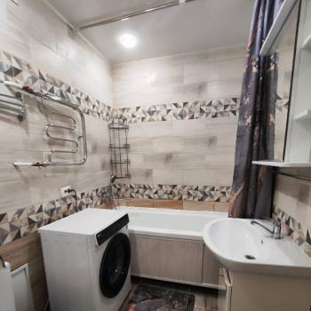 Продается 3-х комнатная квартира, 57 м²