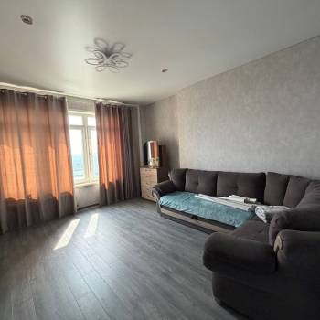 Сдается 2-х комнатная квартира, 75,1 м²