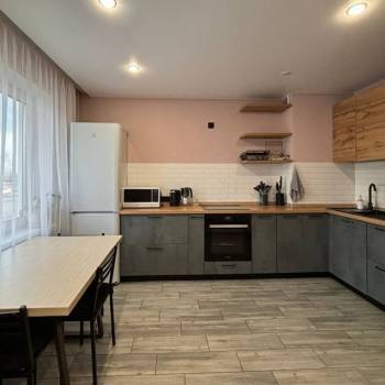 Продается 1-комнатная квартира, 51,2 м²