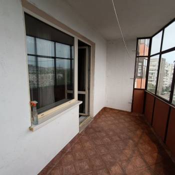 Продается 1-комнатная квартира, 40,7 м²