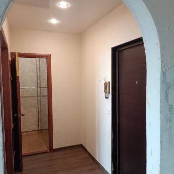 Продается 1-комнатная квартира, 40,7 м²