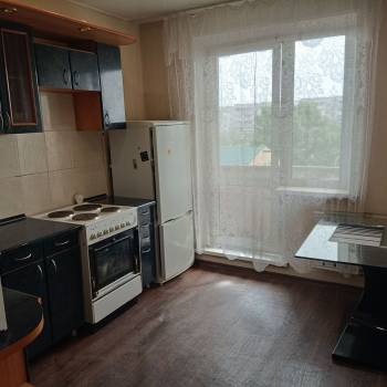 Продается 1-комнатная квартира, 40,7 м²