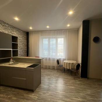Сдается 1-комнатная квартира, 43 м²