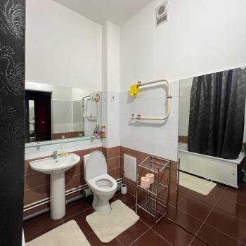 Сдается 1-комнатная квартира, 43 м²