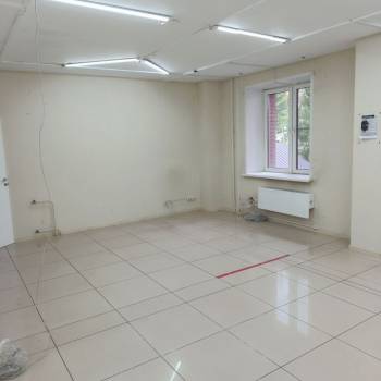Сдается Нежилое помещение, 120 м²
