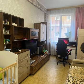 Продается 1-комнатная квартира, 32 м²