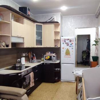 Продается 1-комнатная квартира, 32 м²