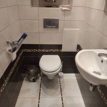 Сдается 2-х комнатная квартира, 75 м²