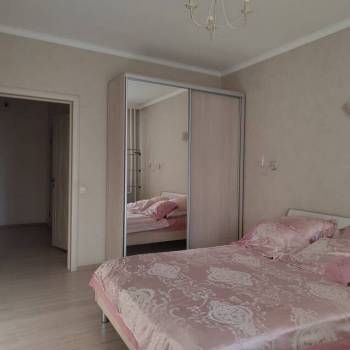 Сдается 2-х комнатная квартира, 75 м²