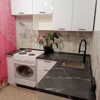 Продается 1-комнатная квартира, 28,4 м²