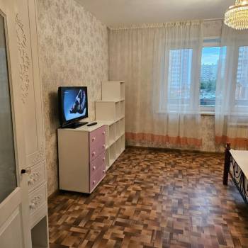 Сдается 1-комнатная квартира, 40 м²