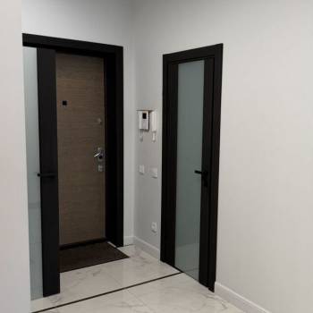 Продается 1-комнатная квартира, 74,9 м²
