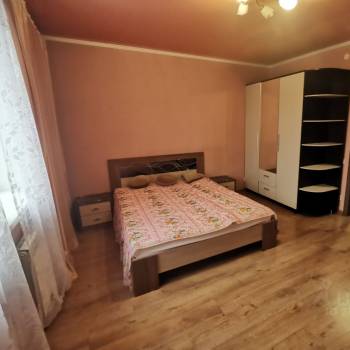 Сдается 2-х комнатная квартира, 80 м²