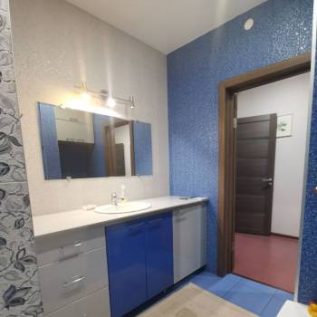 Сдается 2-х комнатная квартира, 80 м²