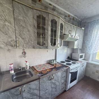 Сдается Многокомнатная квартира, 55 м²