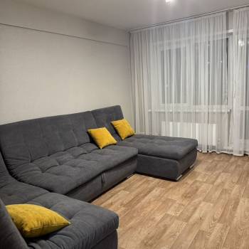 Сдается 1-комнатная квартира, 42 м²