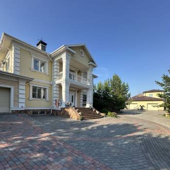 Продается Дом, 390 м²