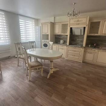 Сдается 2-х комнатная квартира, 60 м²