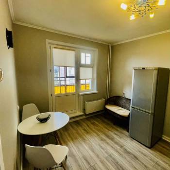 Сдается 1-комнатная квартира, 38,4 м²