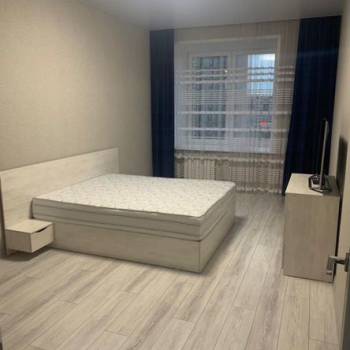 Сдается 2-х комнатная квартира, 65 м²
